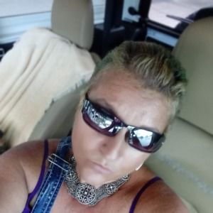 Meet your Posher, Gina